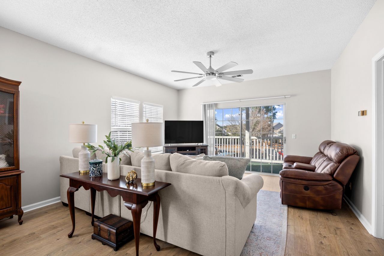 2030 Cross Gate Blvd. Photo 9