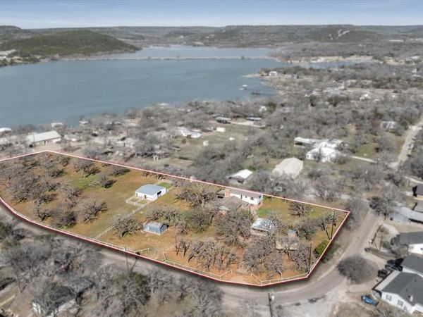 393 Kennon Circle, Palo Pinto, TX 76484