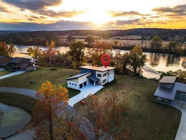 5 Sowbug Circle, Cotter, AR 72626