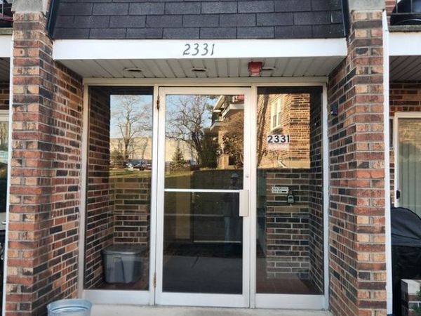 2331 Ogden Avenue, Unit 10, Downers Grove, IL 60515