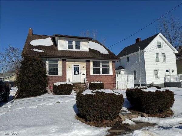 27 Wilson Avenue, Niles, OH 44446