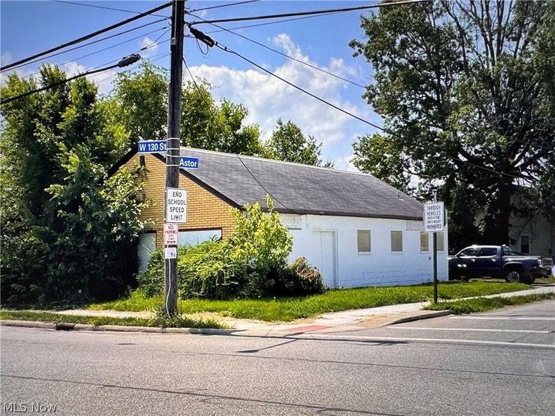 4712 W 130th Street, Cleveland, OH 44135 Photo 3