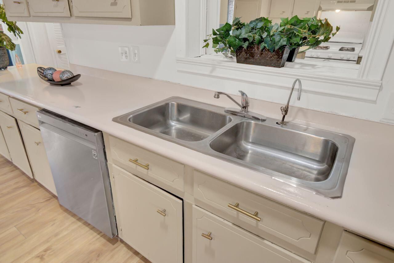 5809 Stewart Street Photo 15