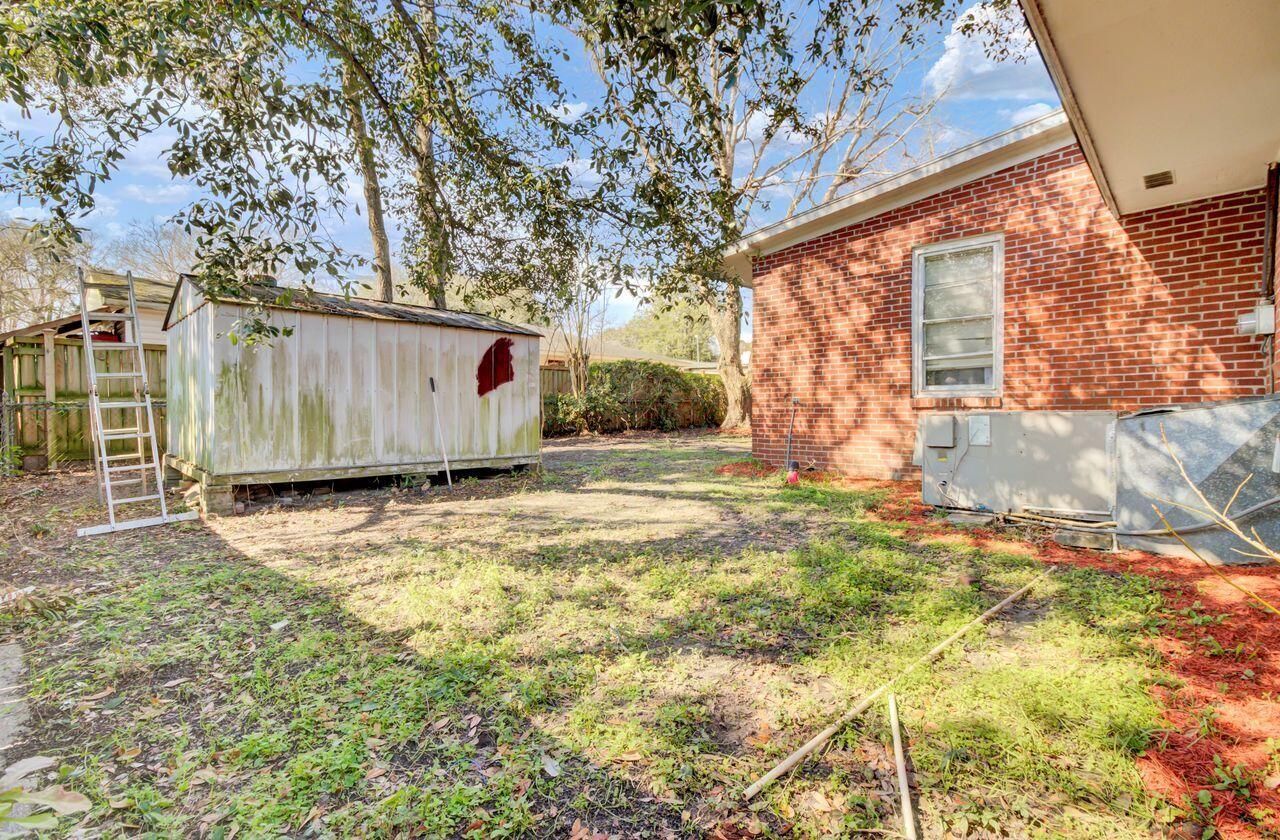 5809 Stewart Street Photo 34