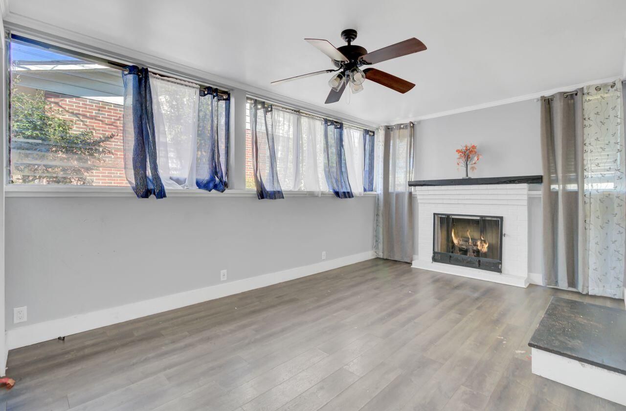 5809 Stewart Street Photo 6