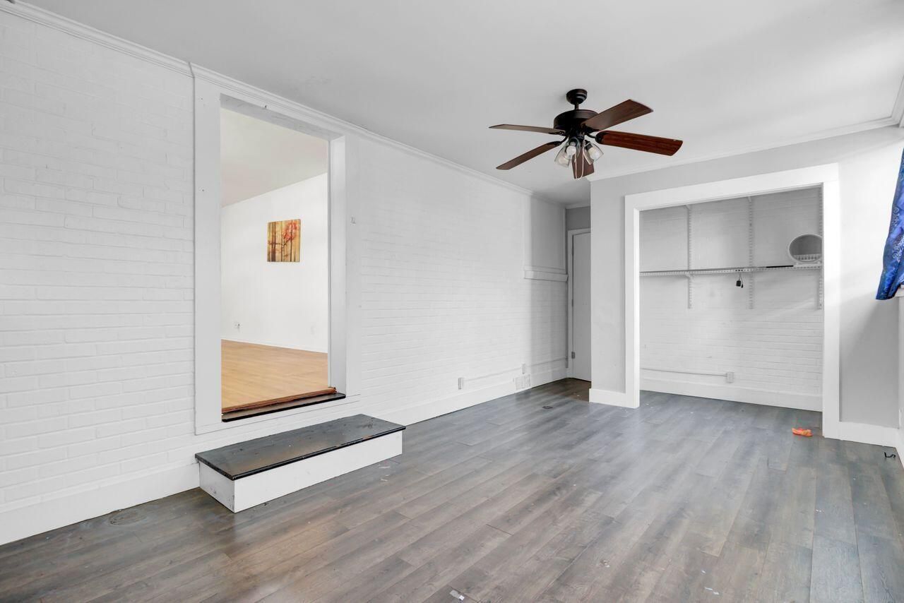 5809 Stewart Street Photo 8