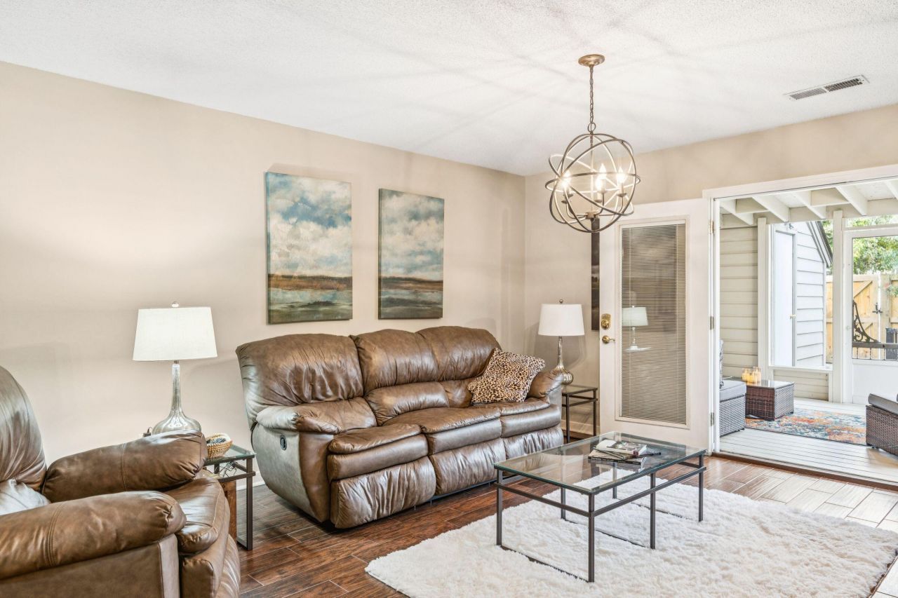 337 Spoonbill Lane Photo 10