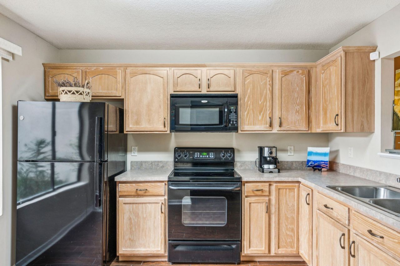 337 Spoonbill Lane Photo 4