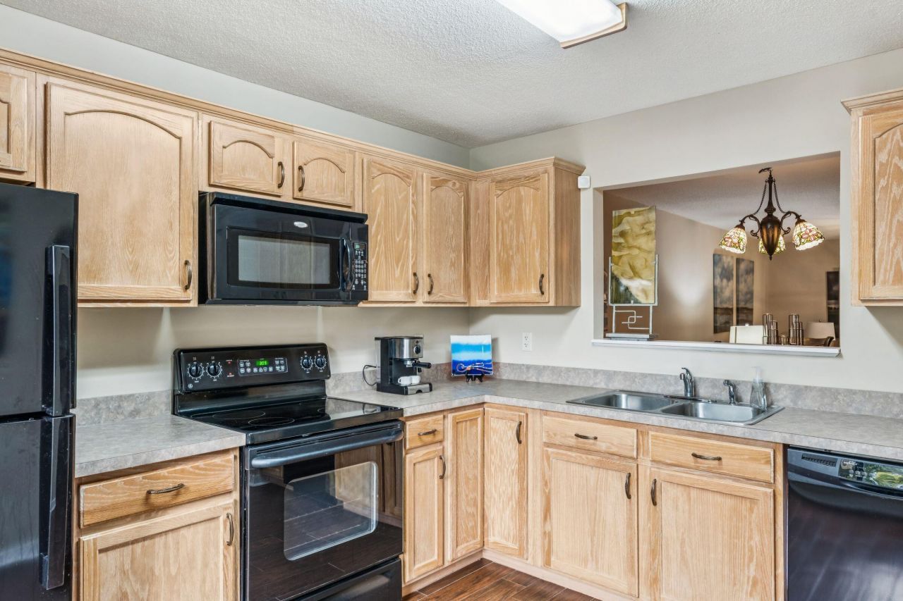 337 Spoonbill Lane Photo 5