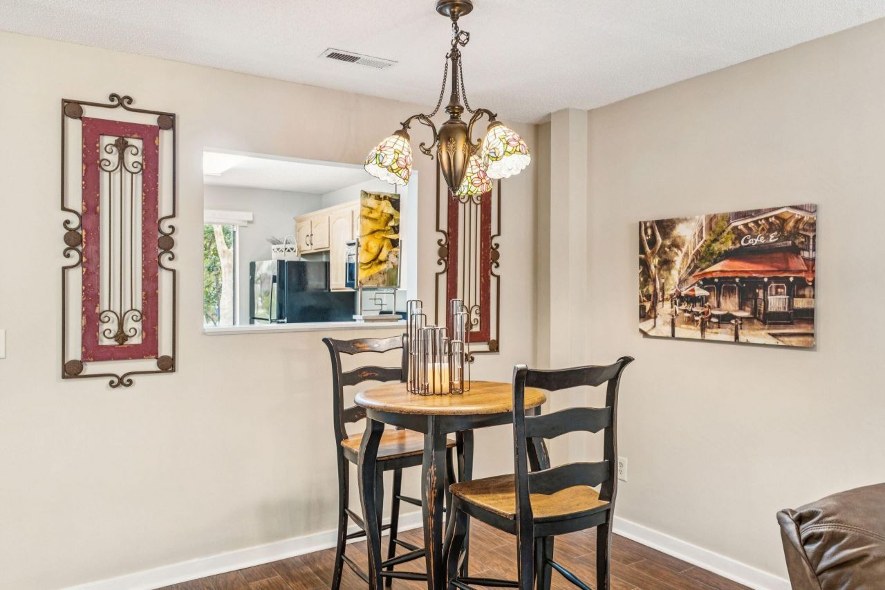 337 Spoonbill Lane Photo 8