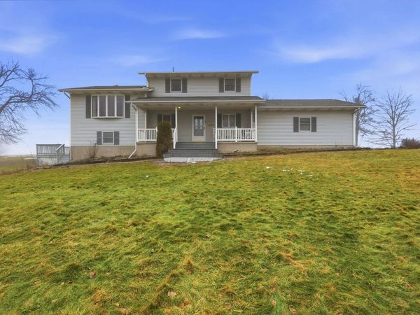 8161 E Hazel Dell Road, Howard, OH 43028