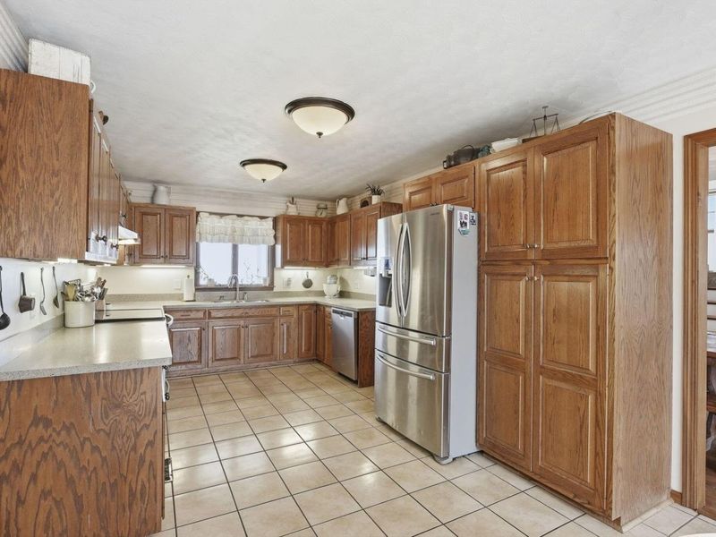 8161 E Hazel Dell Road, Howard, OH 43028 Photo 18