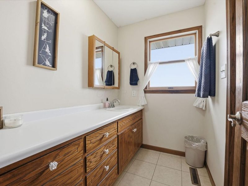 8161 E Hazel Dell Road, Howard, OH 43028 Photo 29