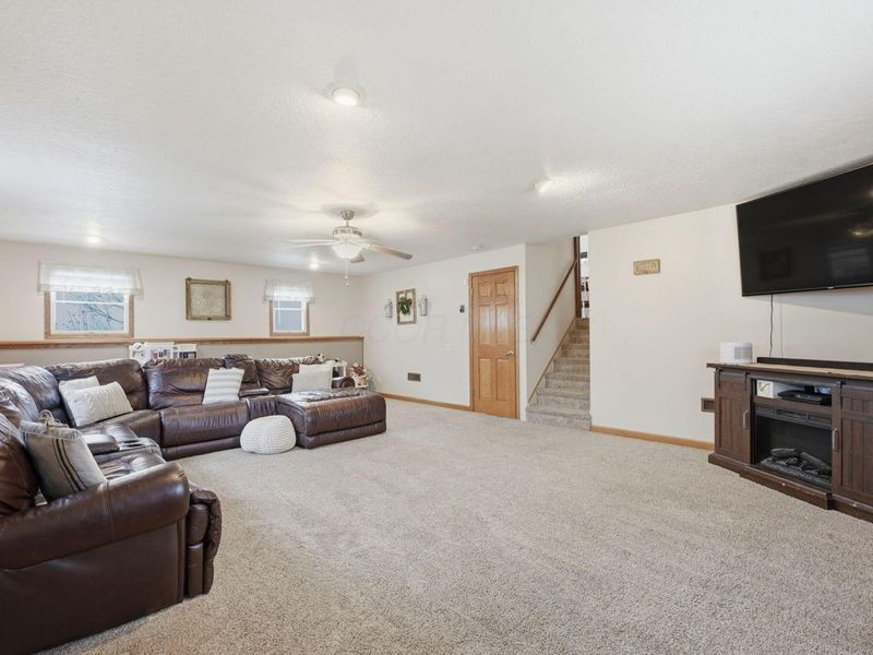 8161 E Hazel Dell Road, Howard, OH 43028 Photo 34