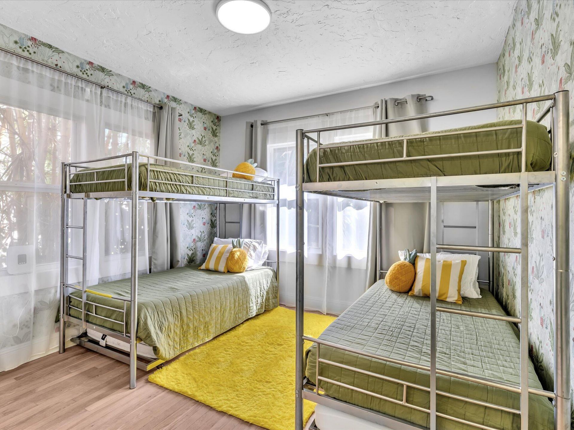 525 Westwood Road, West Palm Beach, FL 33401 Photo