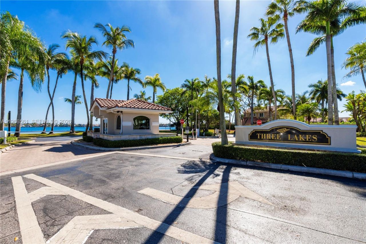 13348 SW 144th Ter, Miami, FL 33186 Photo