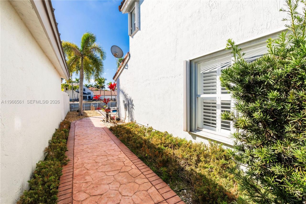 13348 SW 144th Ter, Miami, FL 33186 Photo