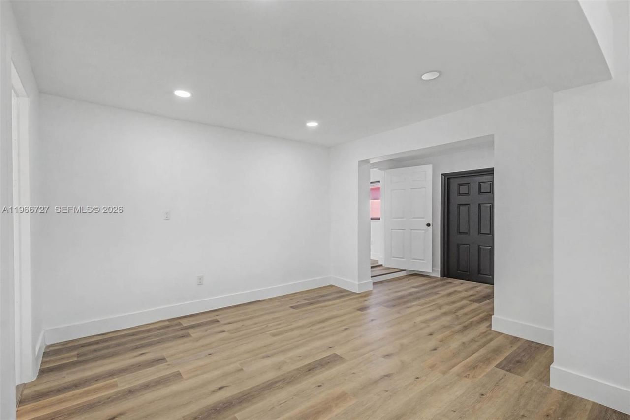 9305 NW 14th Ave, Miami, FL 33147 Photo