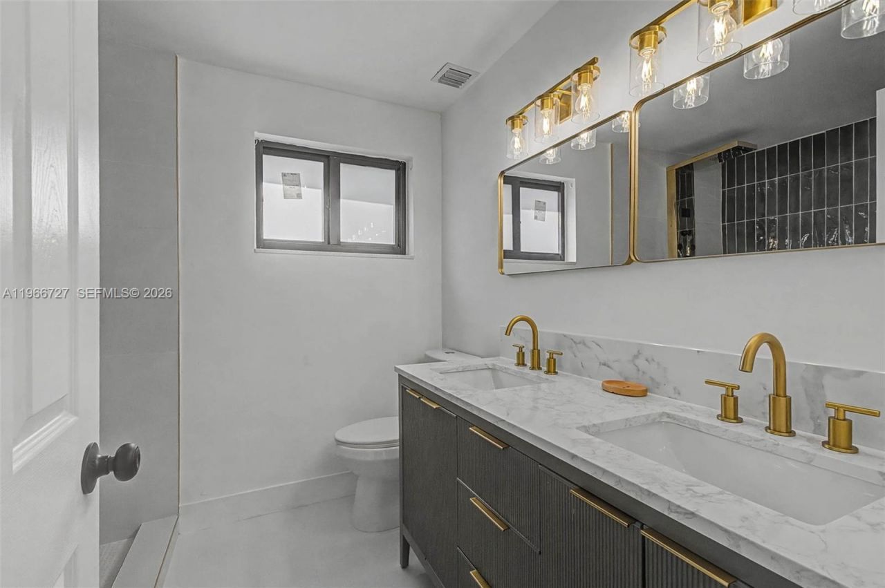 9305 NW 14th Ave, Miami, FL 33147 Photo