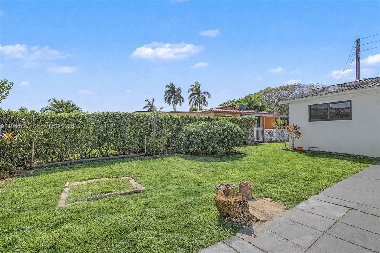 9305 NW 14th Ave, Miami, FL 33147 Photo