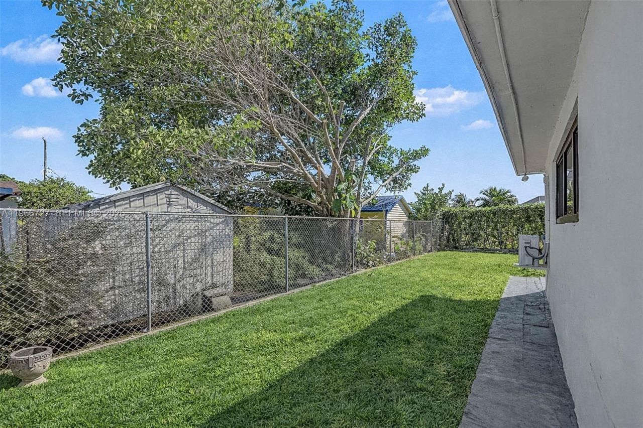 9305 NW 14th Ave, Miami, FL 33147 Photo