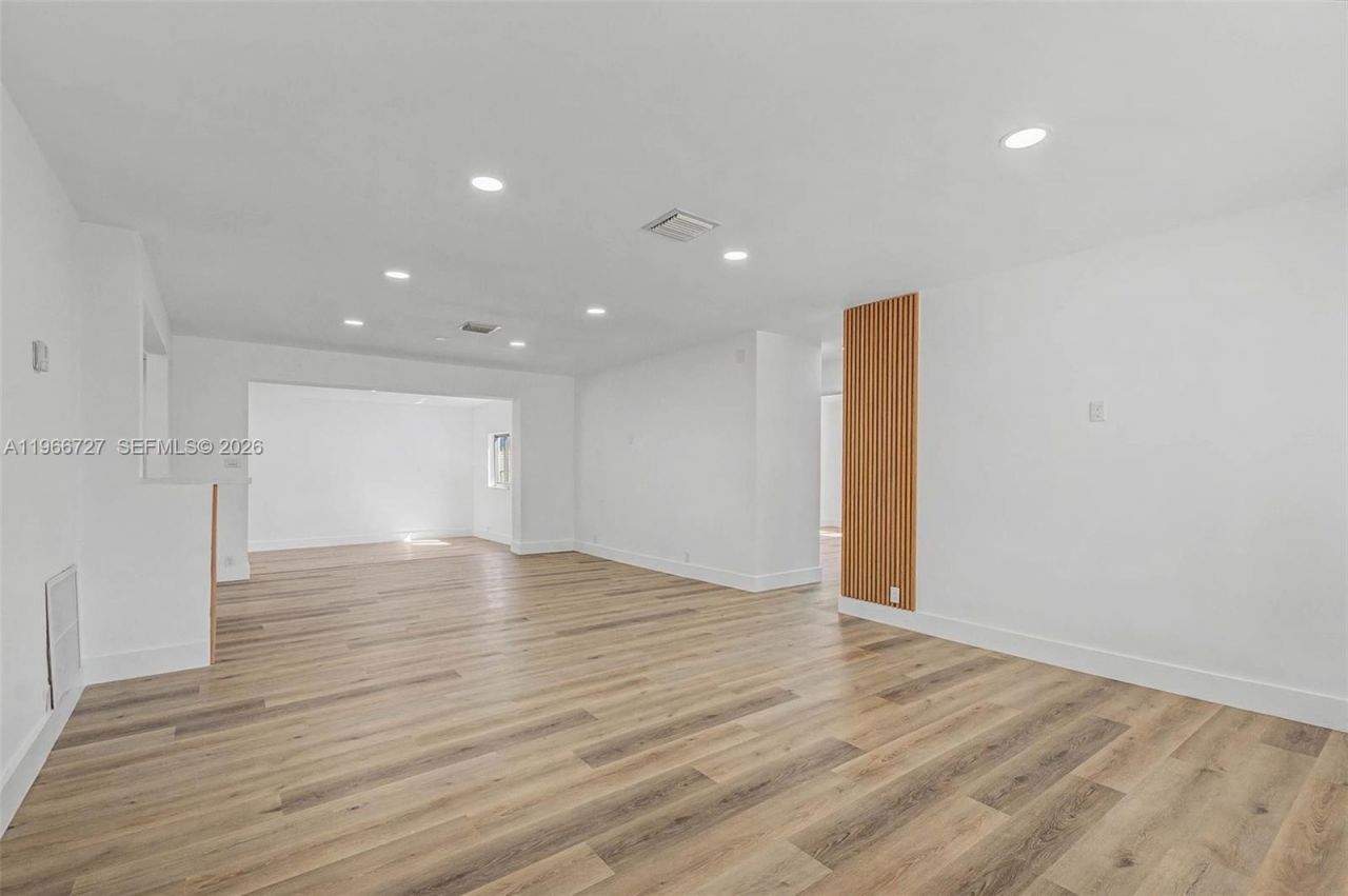 9305 NW 14th Ave, Miami, FL 33147 Photo