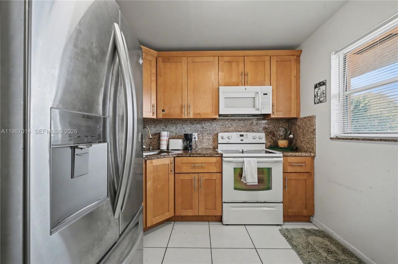 8380 Lagos De Campo Blvd, Unit 307, Tamarac, FL 33321 Photo