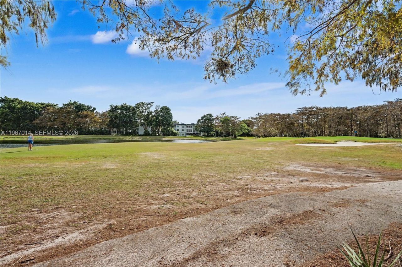 8380 Lagos De Campo Blvd, Unit 307, Tamarac, FL 33321 Photo