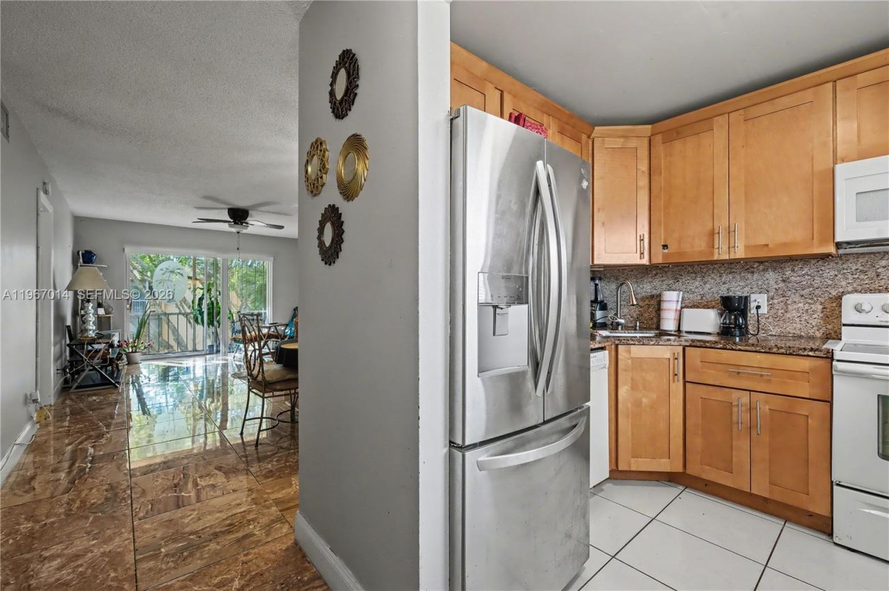8380 Lagos De Campo Blvd, Unit 307, Tamarac, FL 33321 Photo