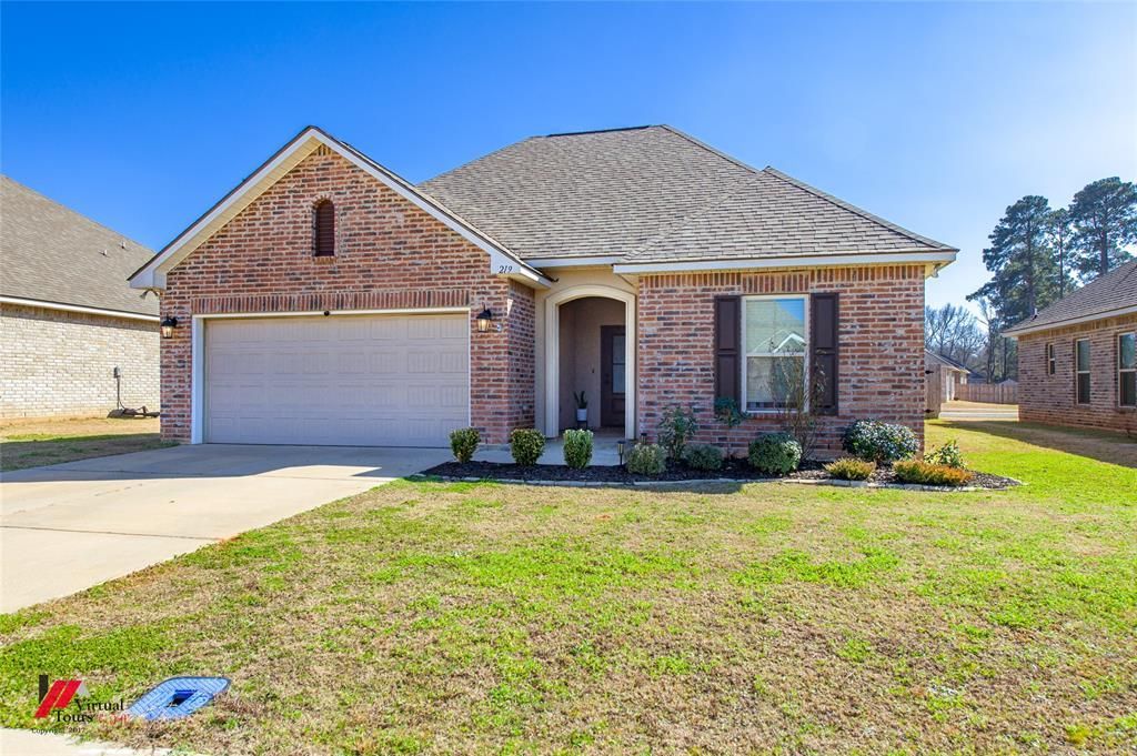 219 Berkshire Place, Haughton, LA 71037 Main Photo
