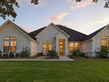 7754 Barber Ranch Road, Fort Worth, TX 76126