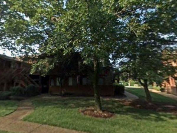 1704 Hemingway Lane, Unit B, Weldon Spring, MO 63304