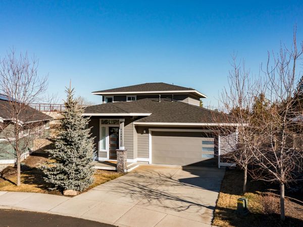 61089 SE Echo Lake Court, Bend, OR 97702