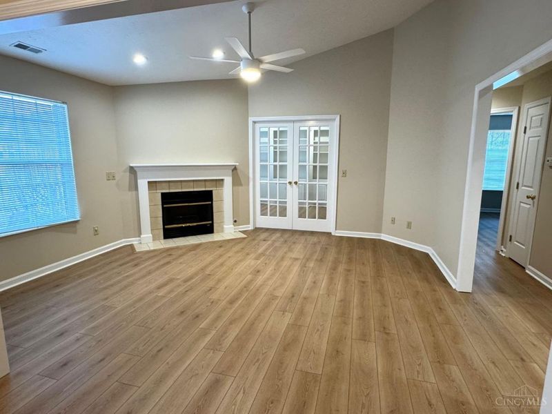 4941 N Arbor Woods Court, Unit 301, Cincinnati, OH 45248 Photo 11