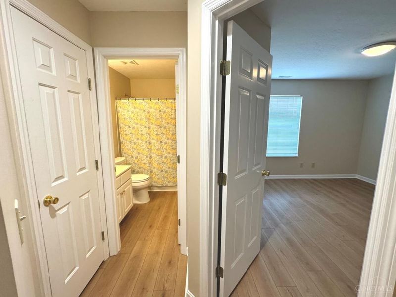 4941 N Arbor Woods Court, Unit 301, Cincinnati, OH 45248 Photo 28