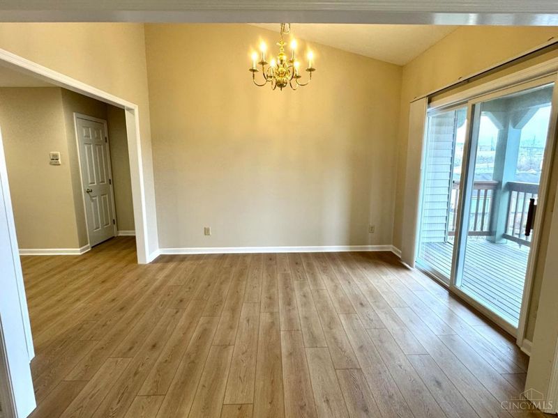 4941 N Arbor Woods Court, Unit 301, Cincinnati, OH 45248 Photo 9