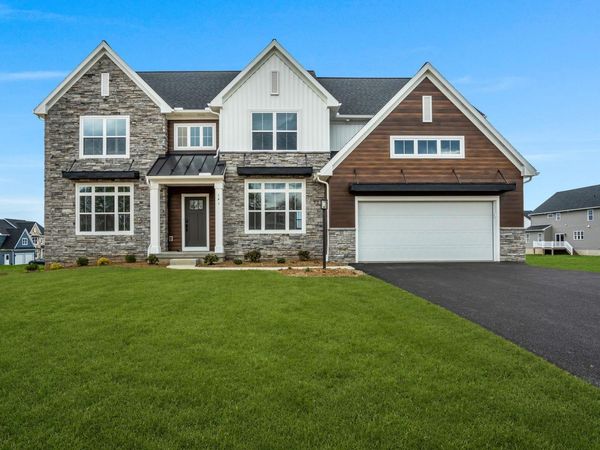 141 S BERKSHIRE DRIVE, CARLISLE, PA 17015