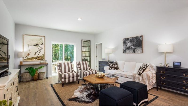 715 Locomotive Place Photo 5