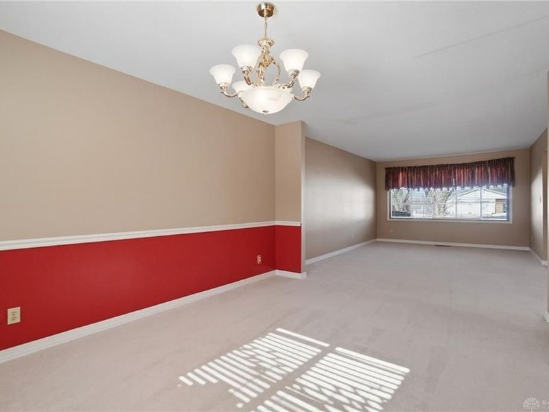 332 Kimbary Drive, Washington Township, OH 45458 Photo 17