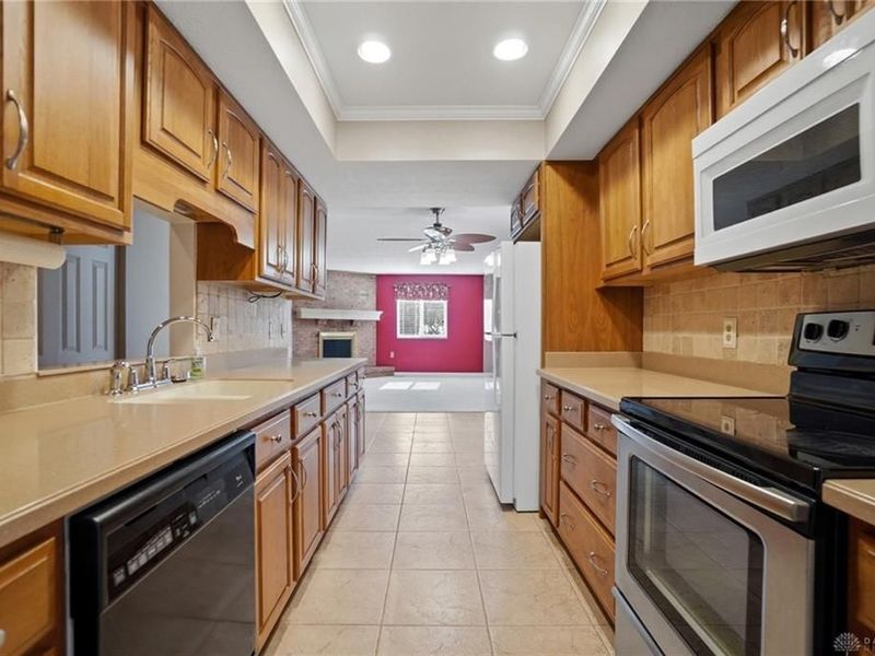 332 Kimbary Drive, Washington Township, OH 45458 Photo 18