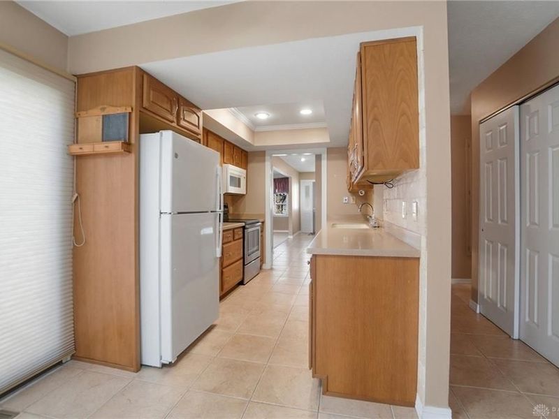 332 Kimbary Drive, Washington Township, OH 45458 Photo 24