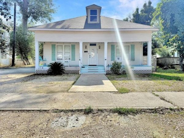 205 N ROYAL Street, DeRidder, LA 70634