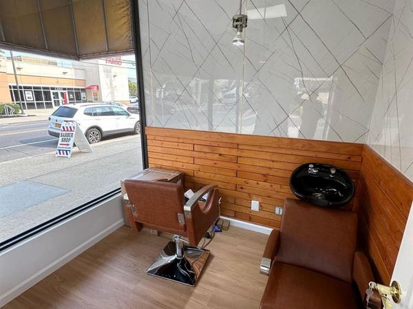 1231 Broadway , Hewlett, NY 11557