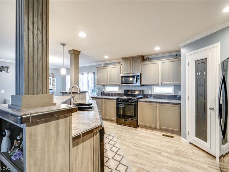 5109 Redbud Drive SW, Unit 343, Navarre, OH 44662 Photo 16