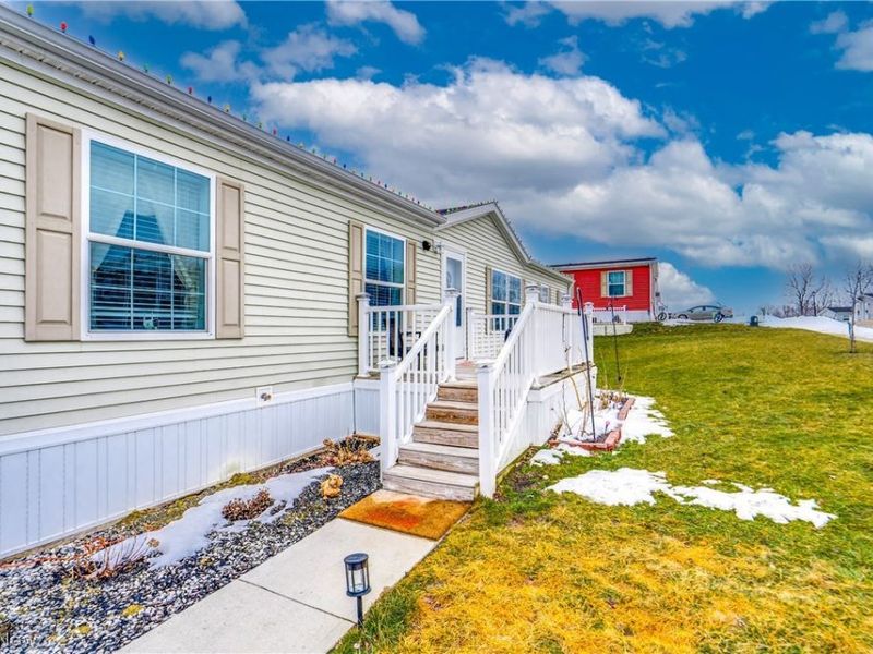 5109 Redbud Drive SW, Unit 343, Navarre, OH 44662 Photo 2