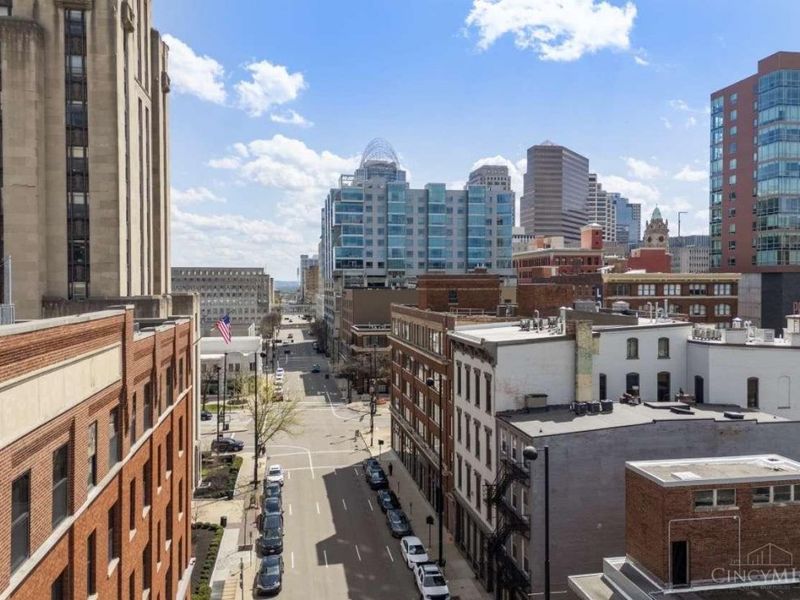 813 Broadway Street, Unit 204, Cincinnati, OH 45202 Photo 1