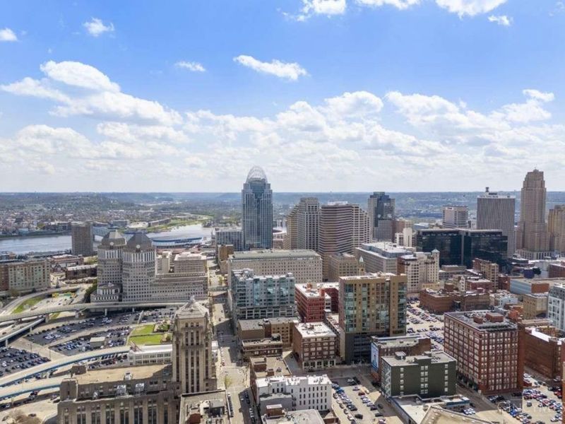 813 Broadway Street, Unit 204, Cincinnati, OH 45202 Photo 3