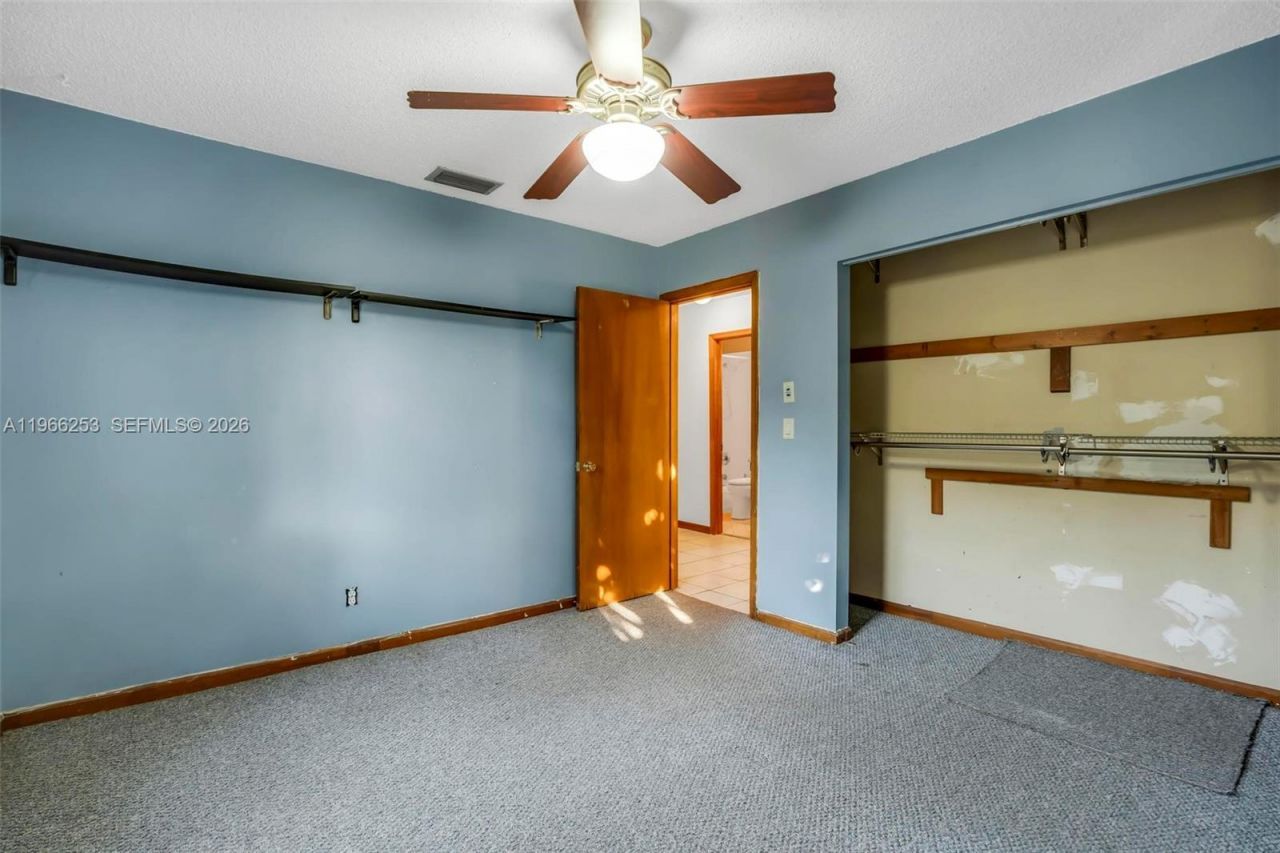 6581 Riparian Rd, Lake Worth, FL 33462 Photo