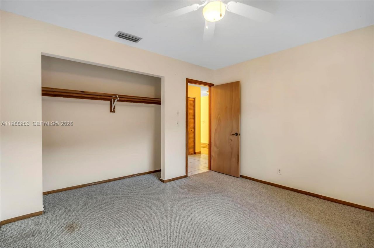 6581 Riparian Rd, Lake Worth, FL 33462 Photo