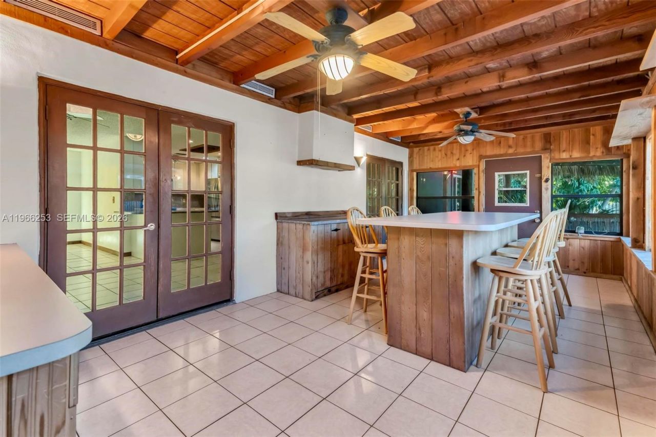 6581 Riparian Rd, Lake Worth, FL 33462 Photo